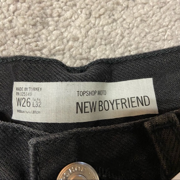 TOPSHOP Moto Black New Boyfriend Mid Rise Loose Fit Jeans Size W26 L32 NWT - Picture 6 of 12